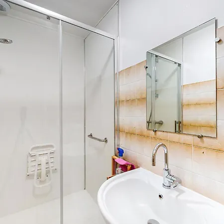 Holiday home Stunning In Val De Louyre Et Caude With Wifi *
