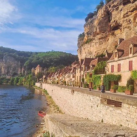 Holiday home Stunning In Val De Louyre Et Caude With Wifi Saint-Alvere