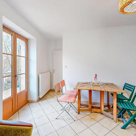 Stunning In Val De Louyre Et Caude With Wifi * Saint-Alvere
