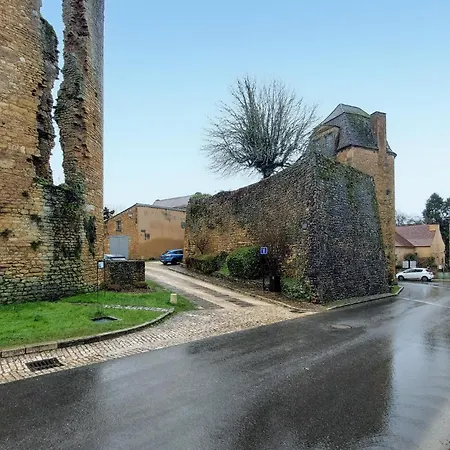 Stunning In Val De Louyre Et Caude With Wifi Holiday home *